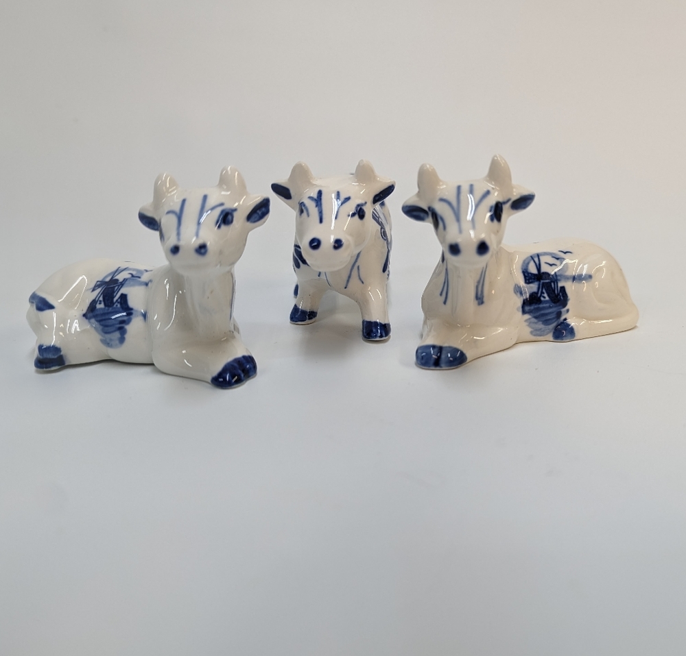 Cow Salt & Pepper set with Toothpicks holder  White and Blue Excellent Condition